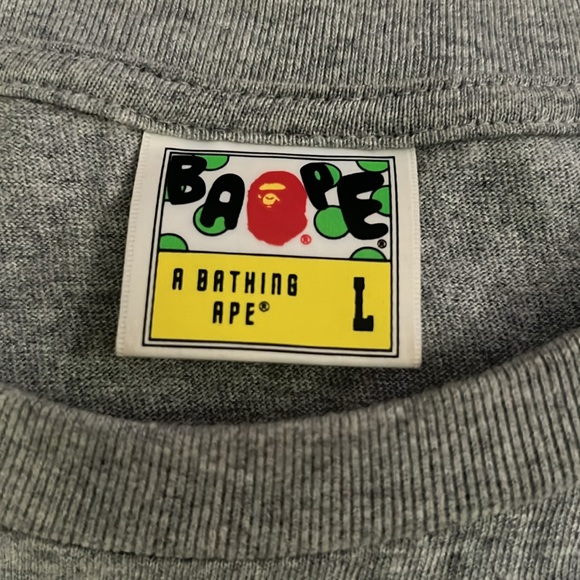 Original BAPE gray zipper shark Logo NWOT - Picture 3 of 3